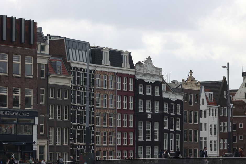 Documents in Amsterdam